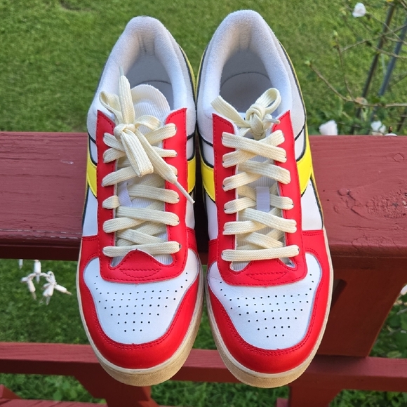 Diadora MAGIC ICONA Red and Cream Sneakers MENS US 12 - Picture 1 of 8